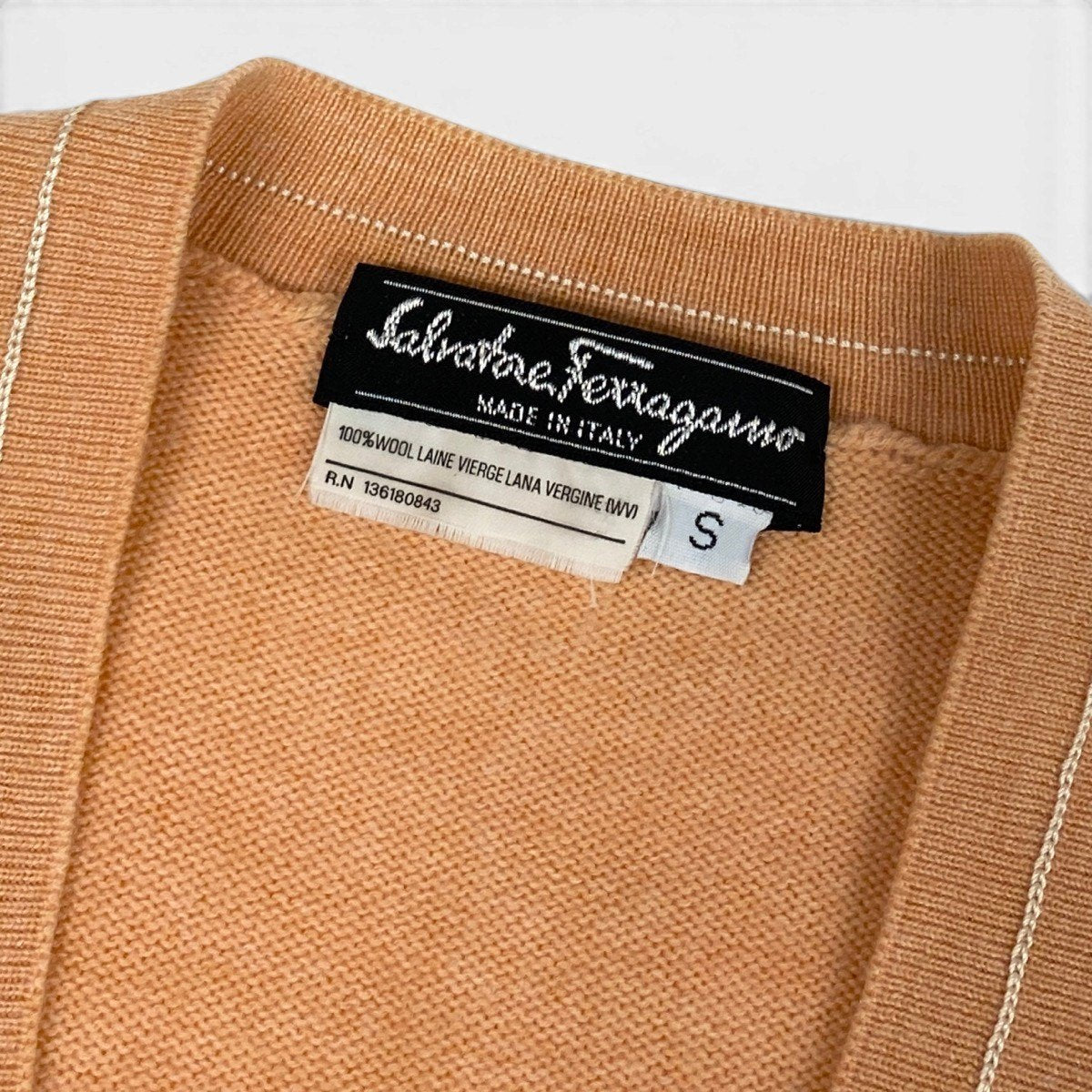 Ef27 Salvatore Ferragamo サルヴァトーレフェラガモ ガンチーニボタン ニットカーディガン サイズS オレンジ系 ウール100％ レディースo07t