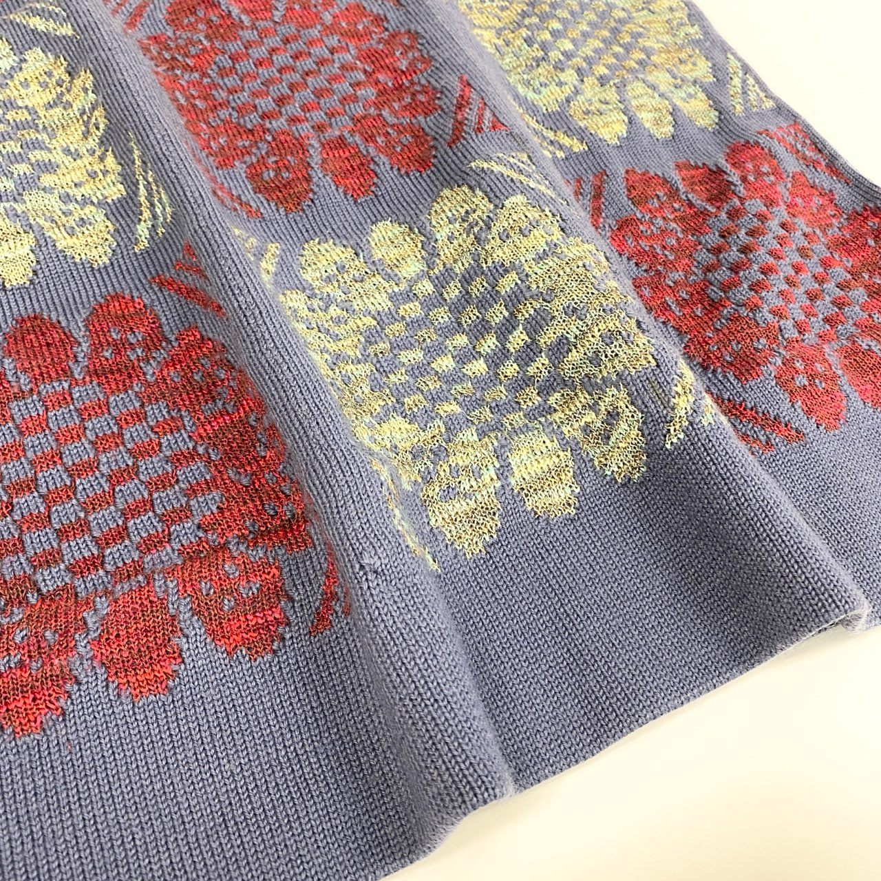 29i30 TOYOKO SAITO サイトウトヨコ 斎藤都世子 ニットワンピース 長袖ワンピース 総柄 セーター ブルー系 マルチカラー レディースo07t