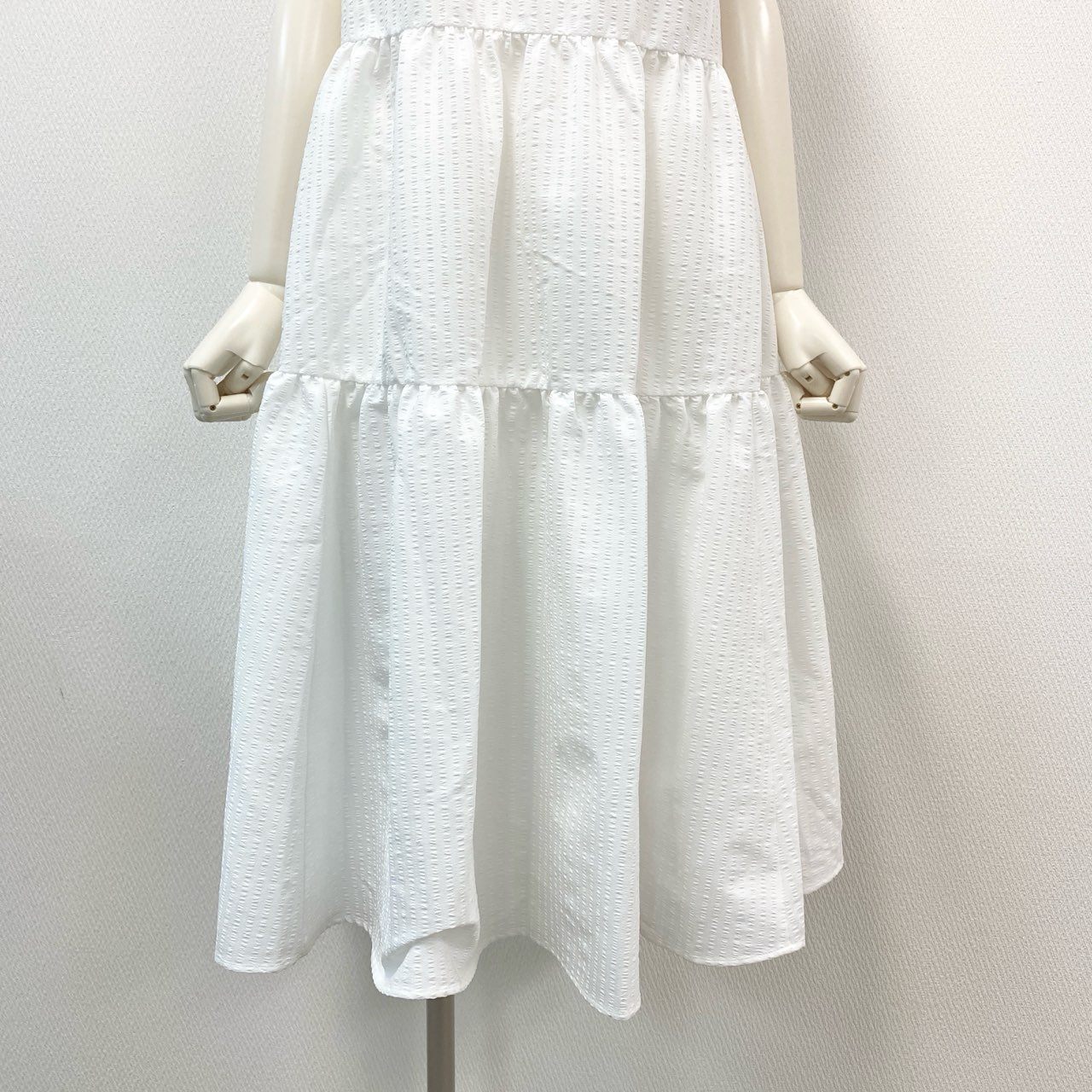 45j10 FOXEY NEW YORK フォクシーニューヨーク Dress Melia メリア ティアードワンピース ノースリーブワンピース レディース 女性用 43852 38 ホワイト ポリエステルu02t