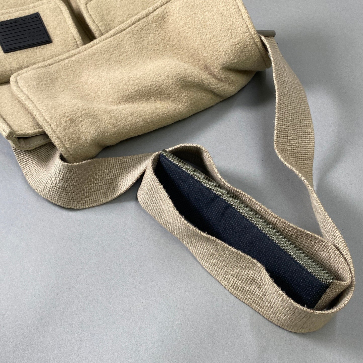 Ci10 《美品》 POLO SPORT ポロスポーツ RALPH LAUREN ラルフローレン ミリタリーショルダーバッグ カーキ Military Shoulder Bag 鞄 カバンt18r