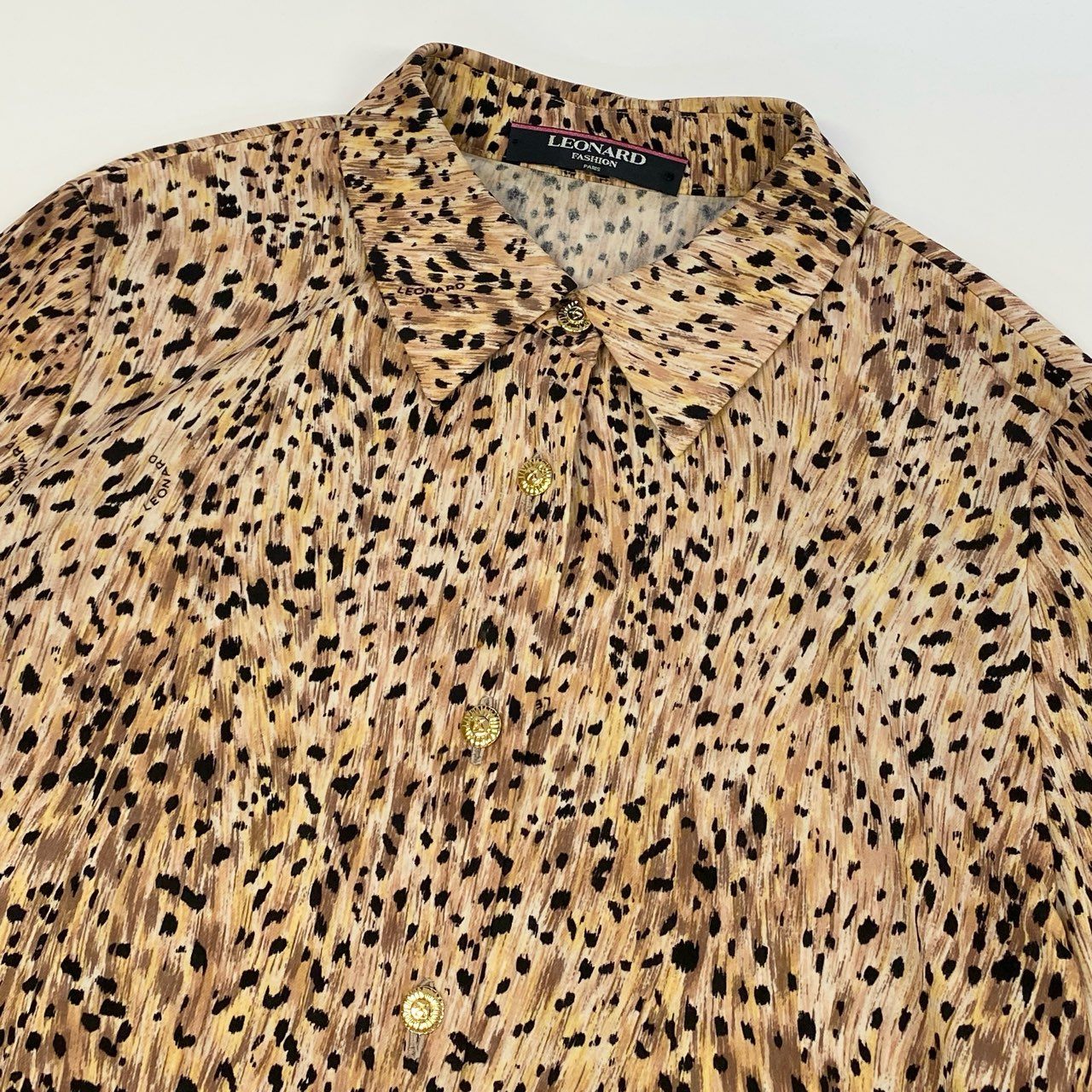 4k7 《美品》 LEONARD FASHION レオナール 長袖シャツ チュニックワンピース カンカン素材 総柄 金ボタン レディース 女性用 L ベージュ系o07t