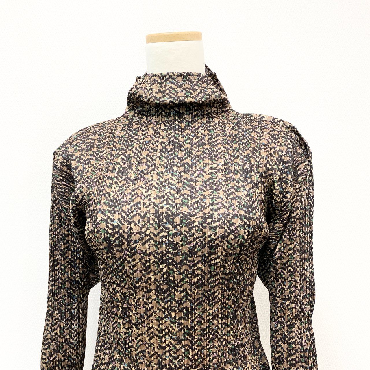 Ai18 《極美品》PLEATS PLEASE プリーツプリーズ ハイネック長袖カットソー トップス 総柄  3サイズ マルチカラー レディース 女性用u02t