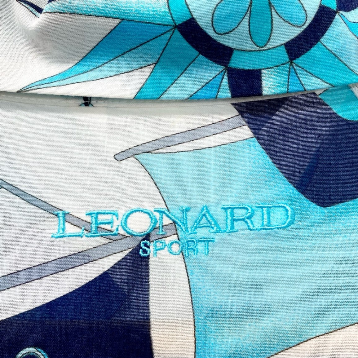 77b17 LEONARD レオナール ロングスリーブシャツ シースルー 総柄プリント 0531133 40サイズ ホワイト ブルー コットン100％ レディース 女性用u02t