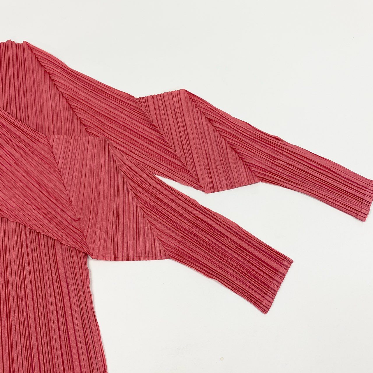 Ab9 【美品】PLEATS PLEASE プリーツプリーズ プリーツハイネックカットソー 変形スリーブ トップス PP51-JK124 3サイズ ピンク ポリエステル100％ レディース 女性用k02i