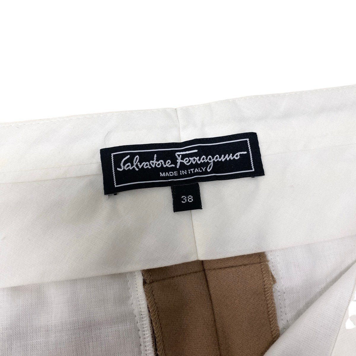 82i2 Salvatore Ferragamo サルヴァトーレフェラガモ スラックスパンツ ガンチーニ サイズ38 ベージュ ウール100％ レディースo07t