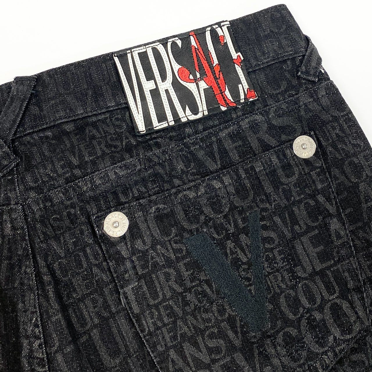 Id9 VERSACE ヴェルサーチ 総ロゴプリント デニムパンツ ジーパン 28 ブラック レディースu02t