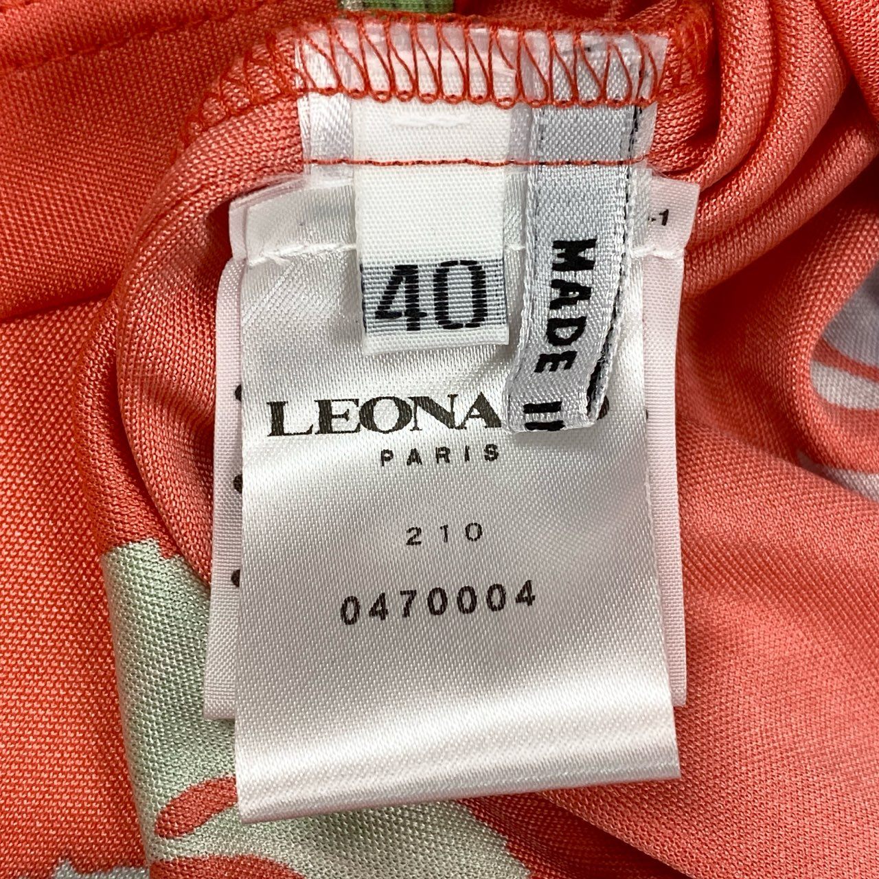 63d13 LEONARD PARIS レオナール ロングスリーブワンピース 美しい花柄プリント ウエストリボン付 イタリア製 サイズ40 オレンジ系 シルク100％ レディース 女性用u02t