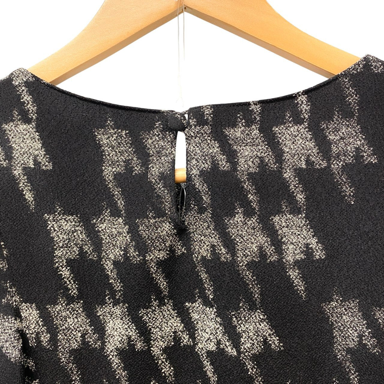 15c3 【美品】 SHISENDO TOMO COLLECTION 詩仙堂 フレンチスリーブワンピース 膝丈 アシンメトリーデザイン 総柄プリント ちりめん レディース 女性服 ブラック ポリエステル100％u02t