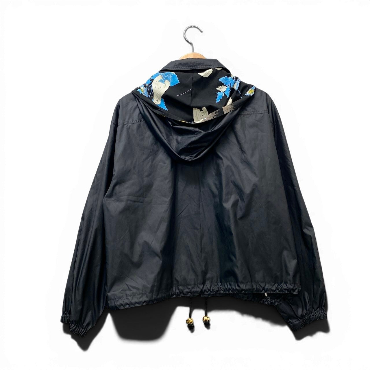 14f17 LEONARD SPORT レオナールスポーツ ナイロンパーカー 2way ジャケット 裏地花柄 シロクマ サイズfree ブラック レディース 女性用u02t