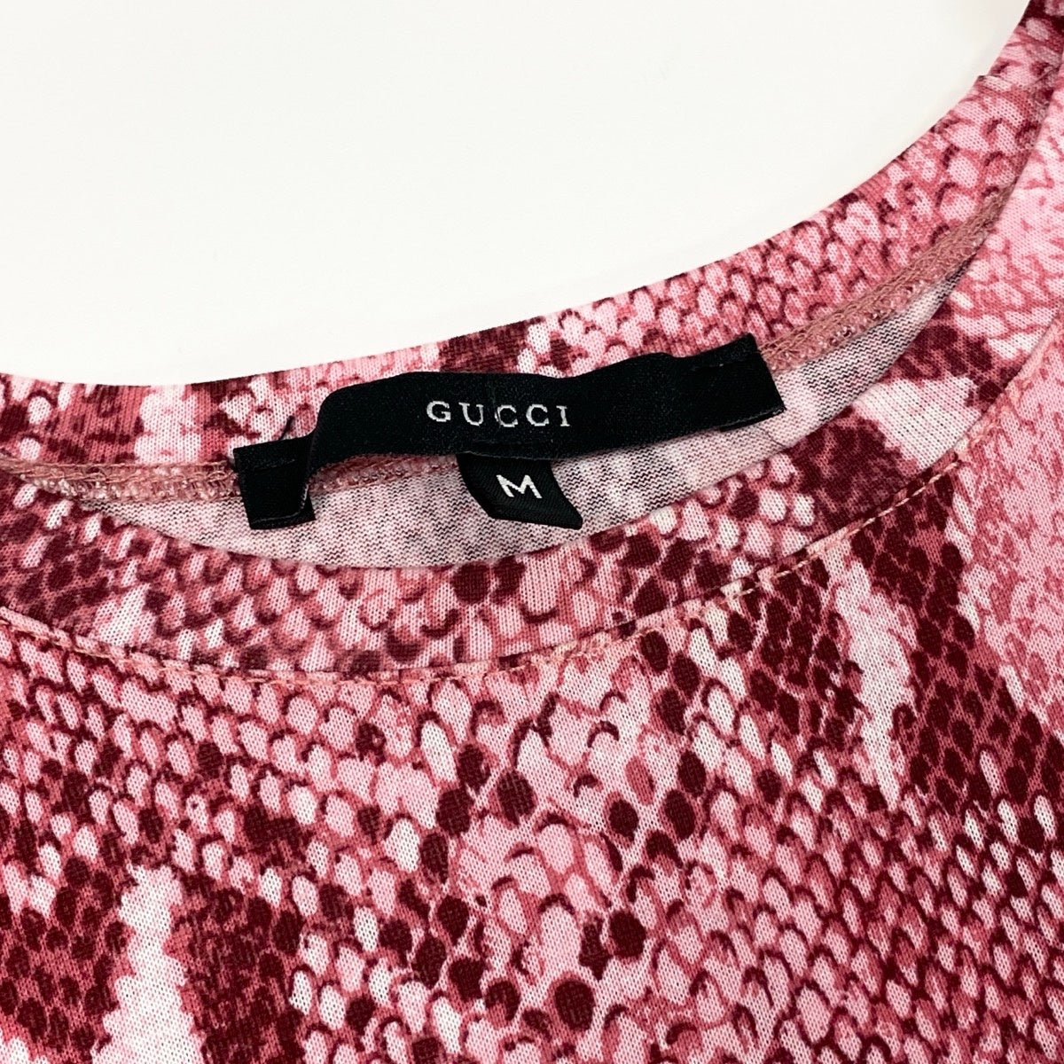 Ae27 GUCCI グッチ パイソン柄 半袖Tシャツ クルーネックカットソー サイズM ピンク系 コットン100％ レディース 女性服k02i
