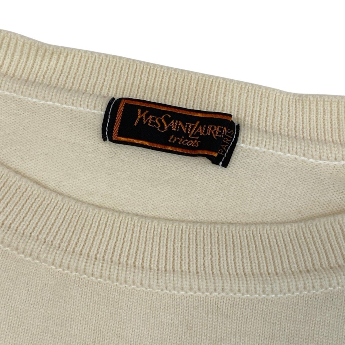 Ii4 【美品】 YVES SAINT LAURENT イヴサンローラン カサンドラ ロゴ刺繍 ヴィンテージ ニットセーター サイズM オフホワイト ウール100％ レディースk02i