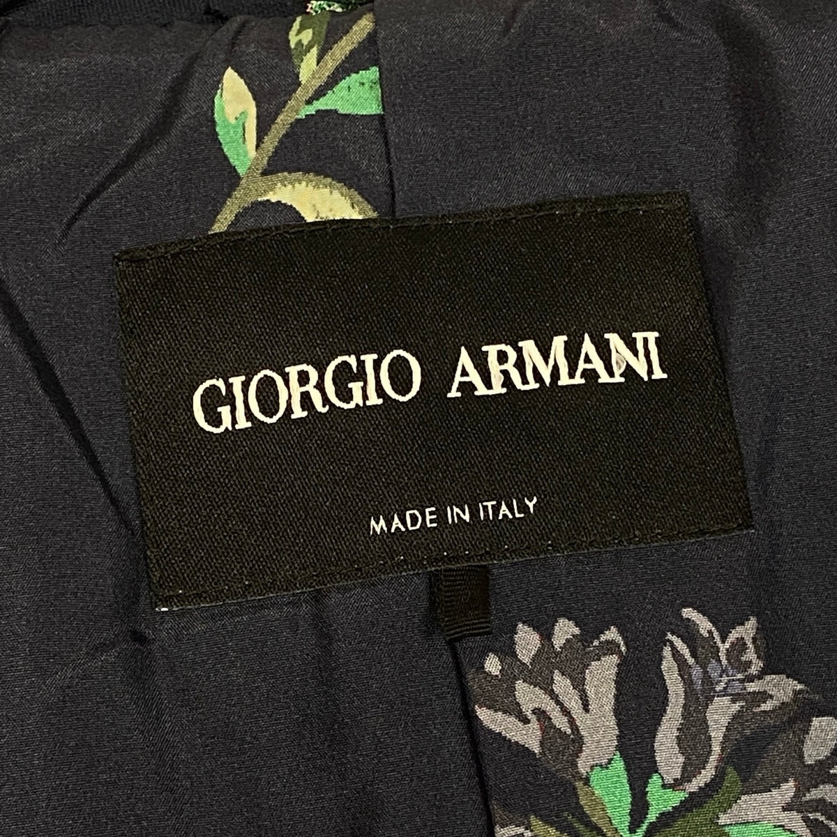 78j6 【美品】GIORGIO ARMANI ジョルジオアルマーニ ノーカラージャケット 花柄 フリンジ イタリア製 ネイビー レディース 女性用u02t