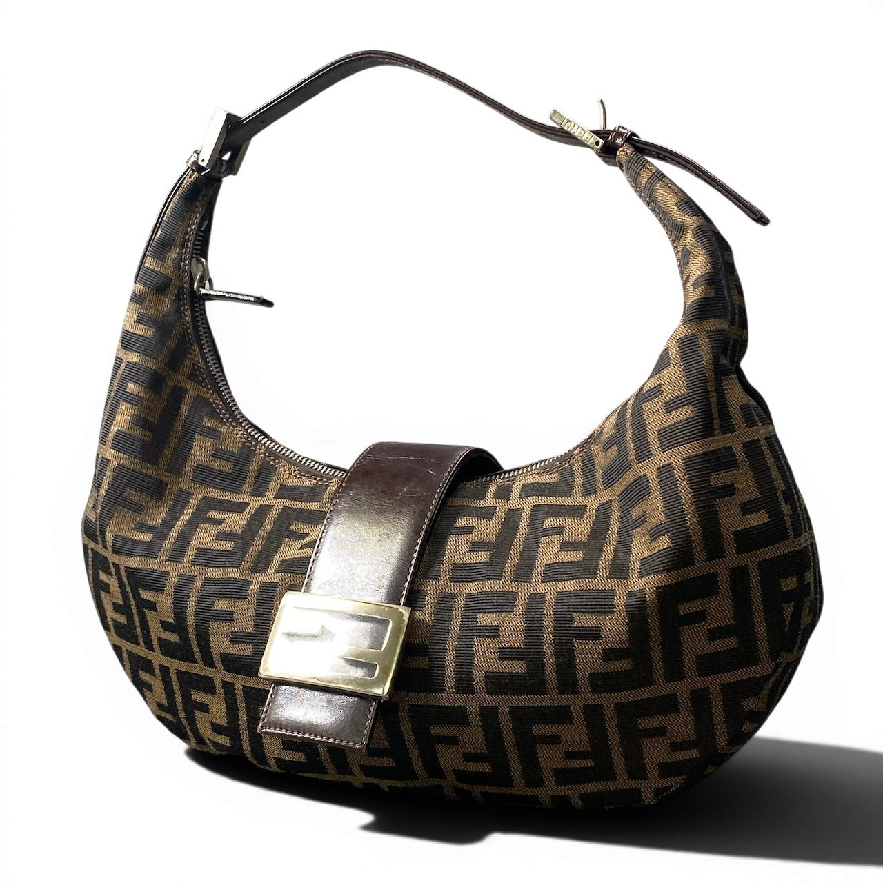 f18 FENDI フェンディ ズッカ柄 ホーボー ハーフムーン ショルダーバッグ ブラウン レディース 女性鞄ta1