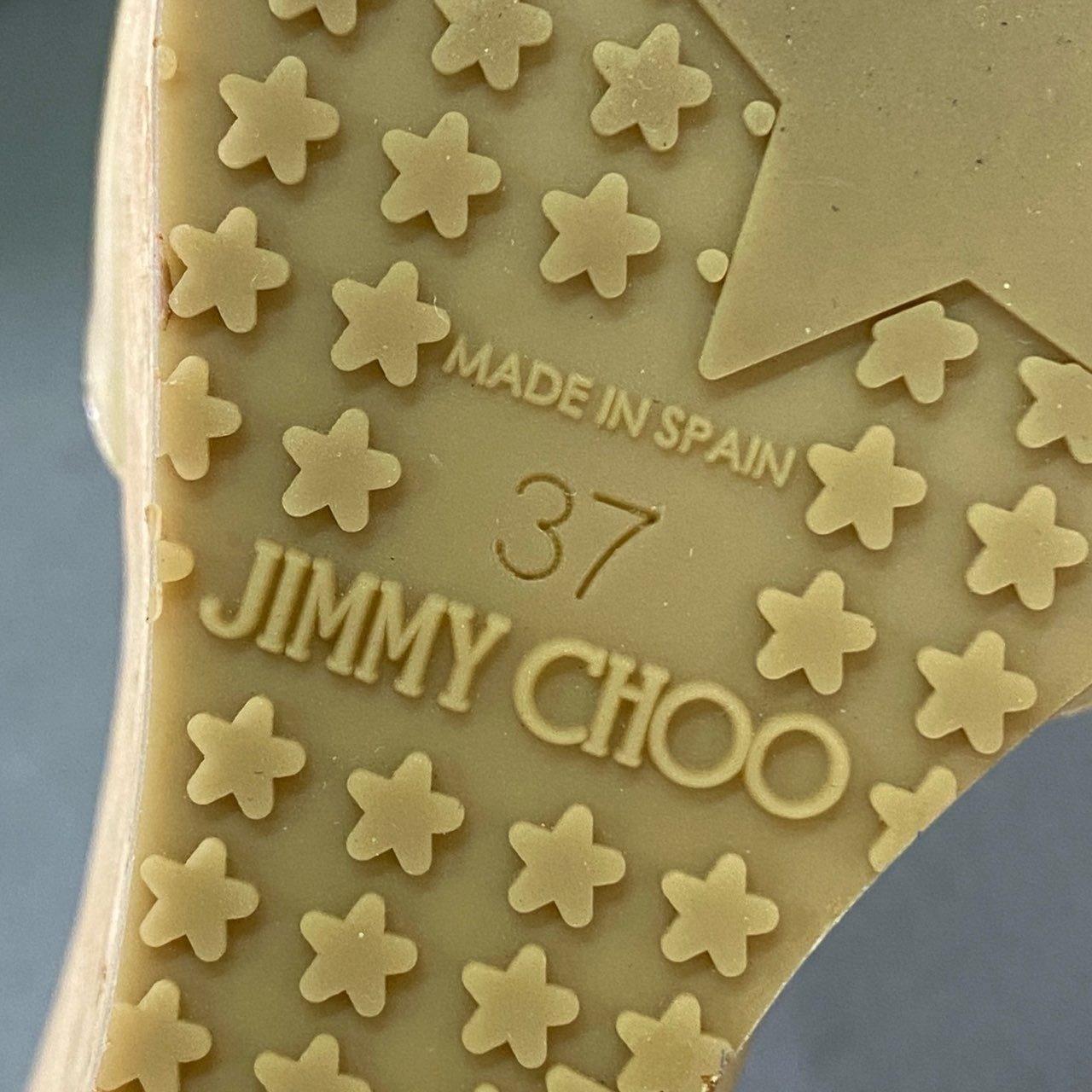 4j24 JIMMY CHOO ジミーチュウ ウェッジソール エナメルサンダル 37 ベージュ パテントレザー メタルプレート シューズ スペイン製