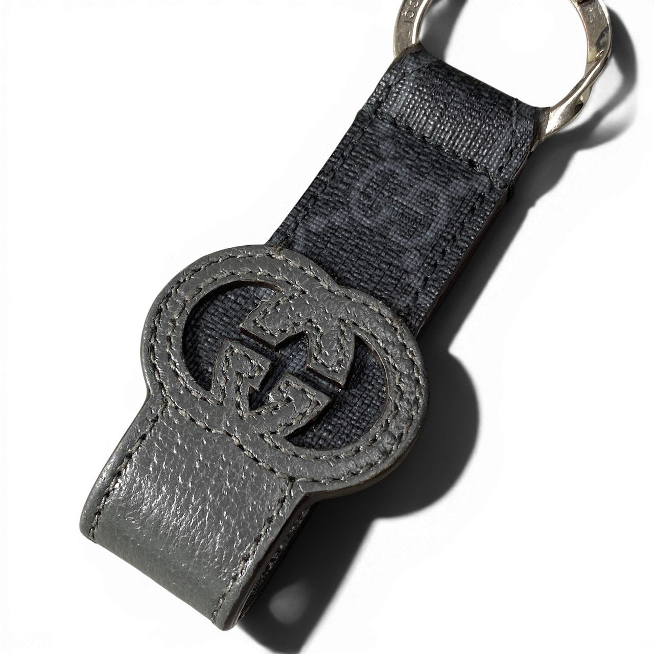 g9 GUCCI グッチ ロッキングG キーリング Interlocking G Key Ring 701432 ブラック キーホルダーt18r