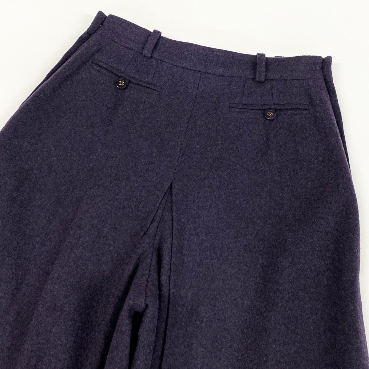 Ci4 【美品】 CHANEL BOUTIQUE シャネル 1995年 ココマークボタン キュロットパンツ サイズ40 パープル レディースta2