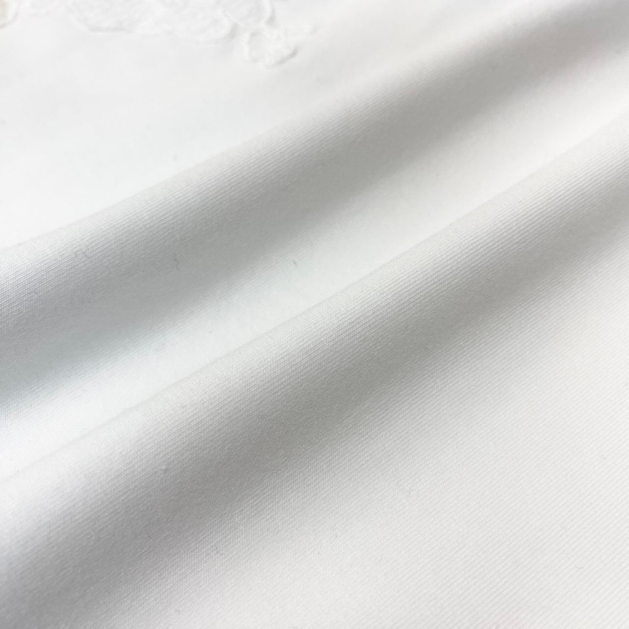 23e11【美品】ERMANO SCERVINO エルマノシェルビーノ 花柄レース半袖Tシャツ カットソー ストレッチ トップス 42サイズ ホワイト レディース 女性用t18r