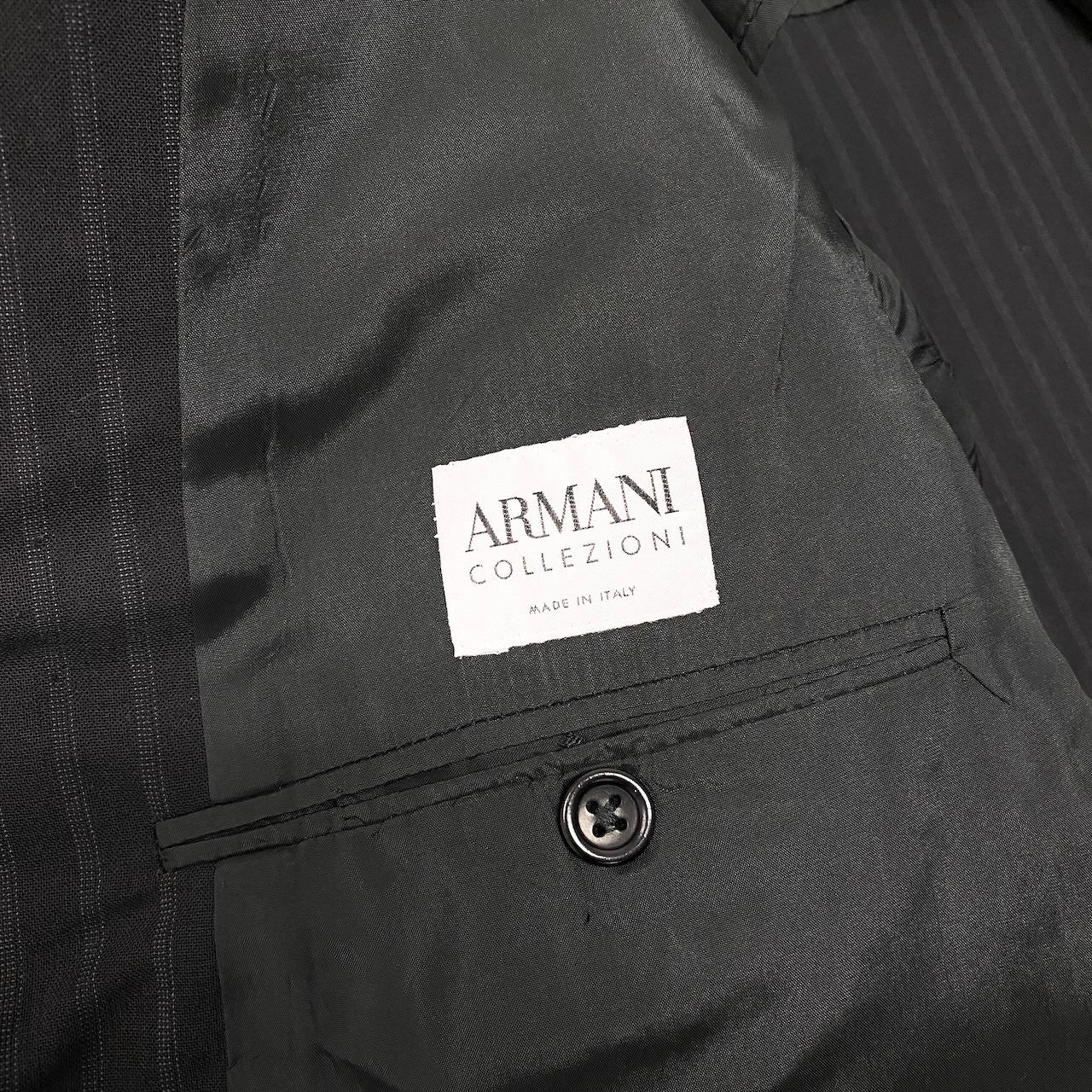 55c19 ARMANI COLLEZIONI アルマーニコレツィオーネ セットアップスーツ シングルスーツ背抜き 2B ストライプ柄 メンズ 紳士服 ビジネス フォーマル イタリア製 50 ブラック ウール100％u02t
