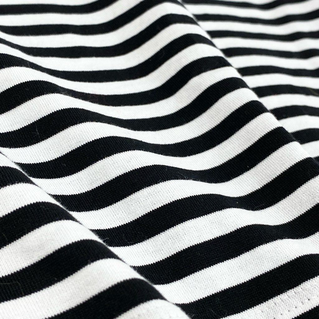 13l27【美品】MONCLER モンクレール 半袖Tシャツ ボーダー 2020 胸元ロゴ G10918C7E010 829GR Sサイズ ホワイト ブラック メンズk02i