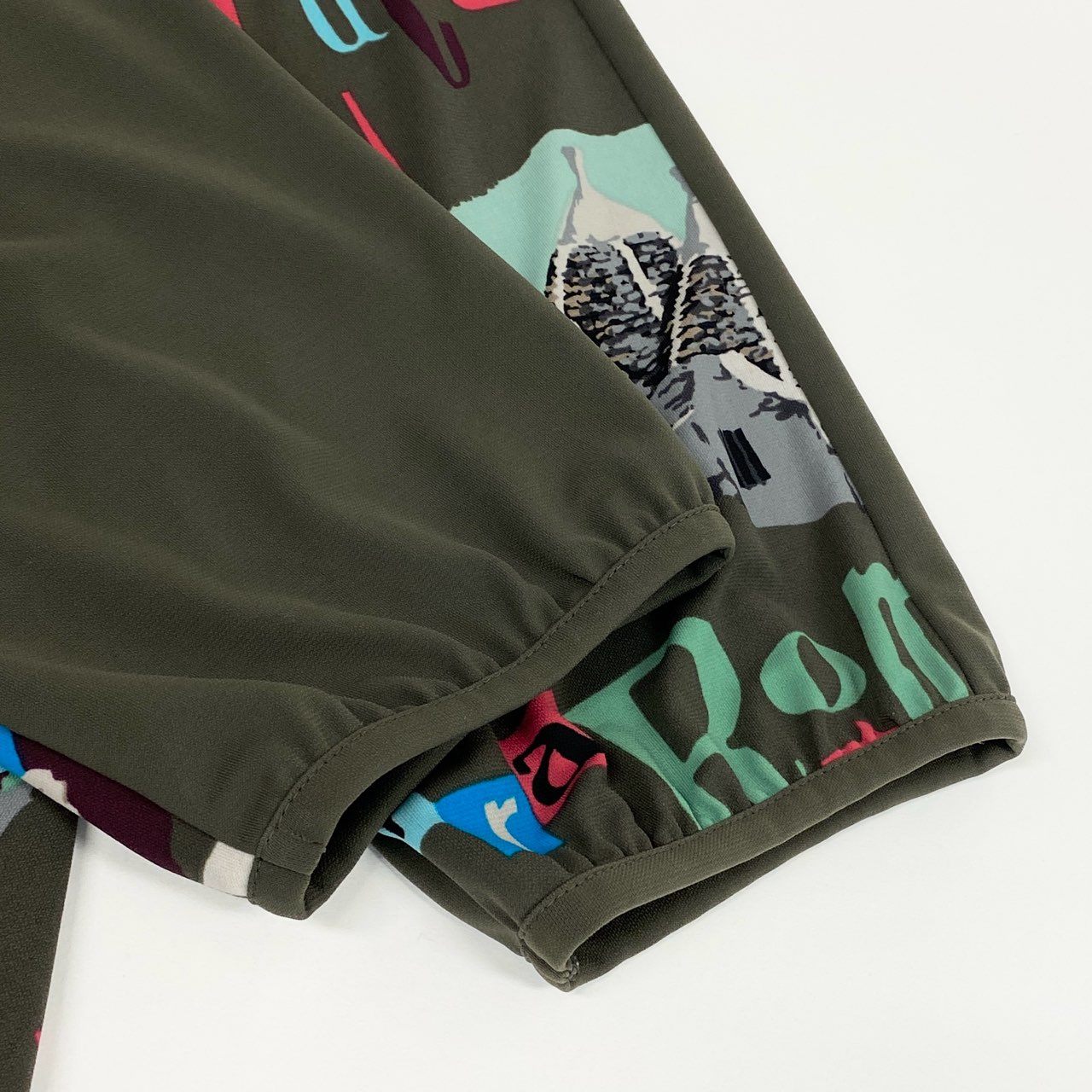 2k19 TOKUKO 1er VOL トクコプルミエヴォル 全面プリント ロングワンピース 半袖ワンピース 伸縮ストレッチ 9 カーキ系 レディースu02t