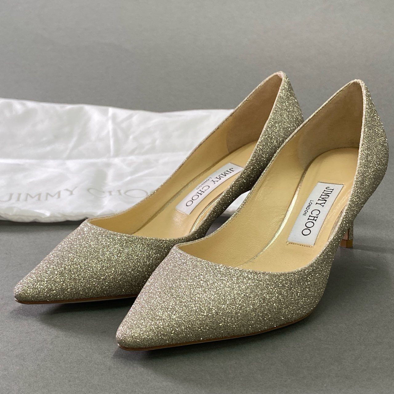 2f23 《美品》 JIMMY CHOO ジミーチュウ グリッター ラメパンプス 36 シルバー 結婚式 パーティ シューズ 保存袋付き