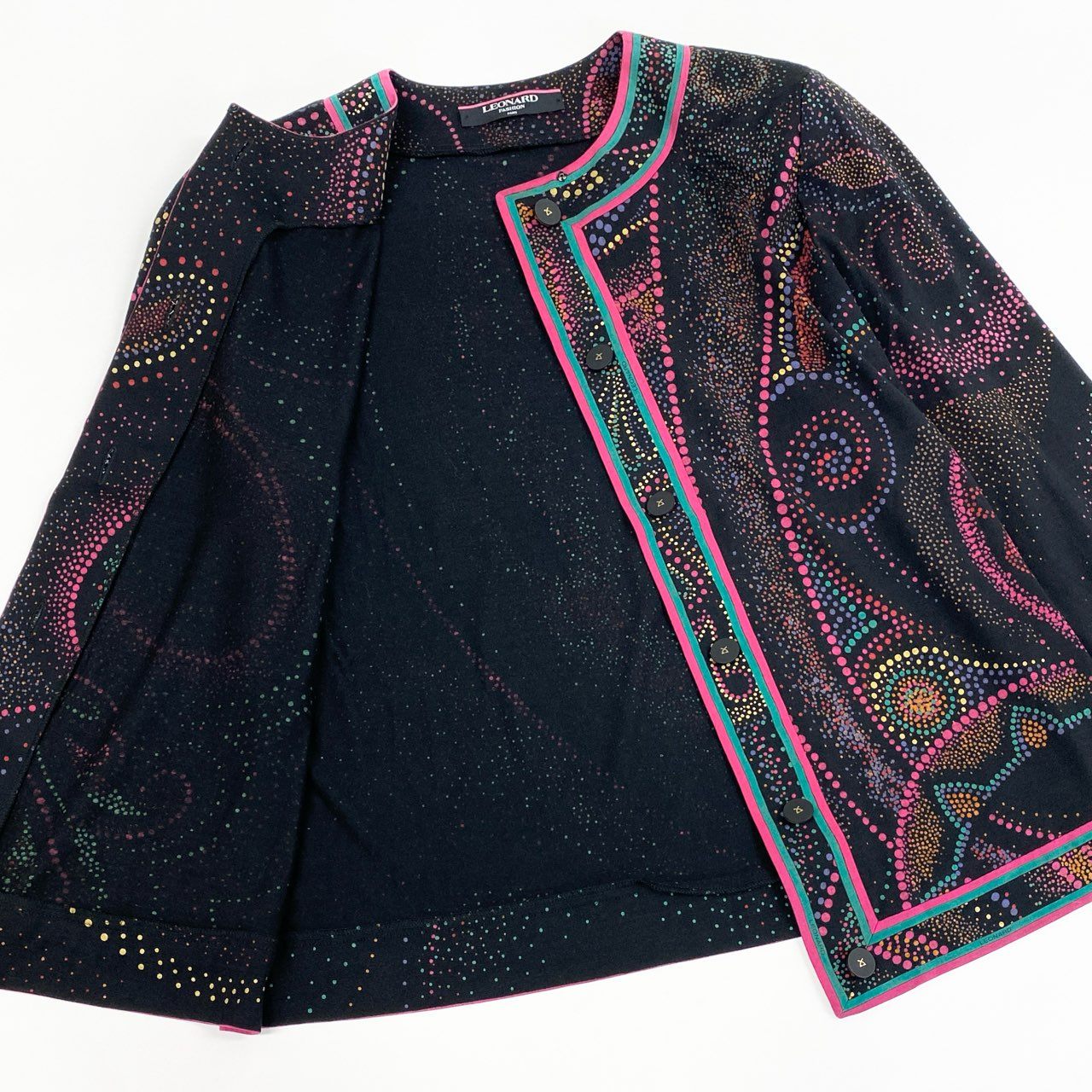 35a30 【美品】LEONARD レオナール 長袖カーディガン  トップスカットソー 総柄プリント 0349128 Lサイズ マルチカラー レディース 女性用o07t