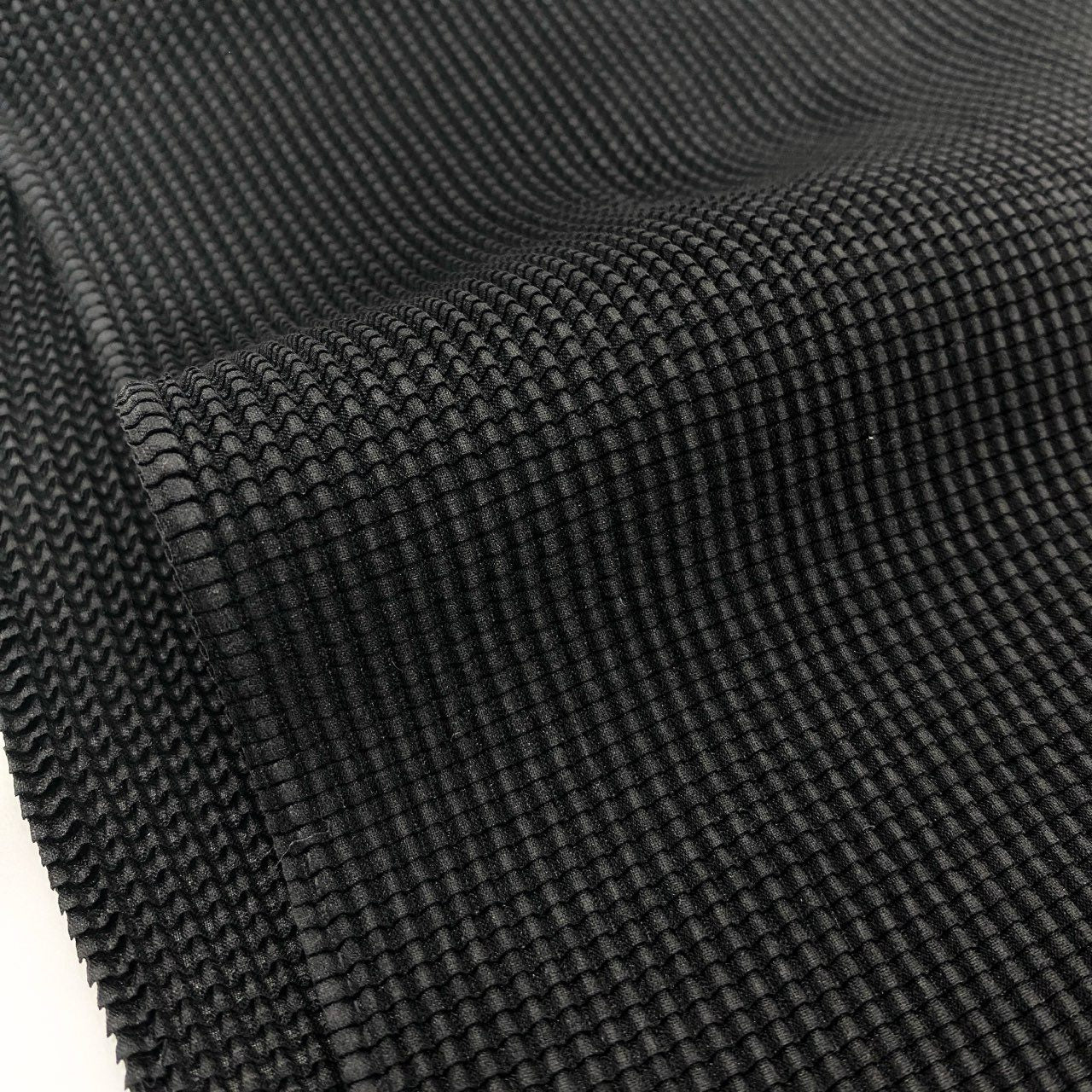 18j17《美品》ISSEY MIYAKE me イッセイミヤケ ミー ワッフルプリーツカットソー 半袖カットソー 花柄 MI03FK276 F ブラック マルチカラー レディースu02t