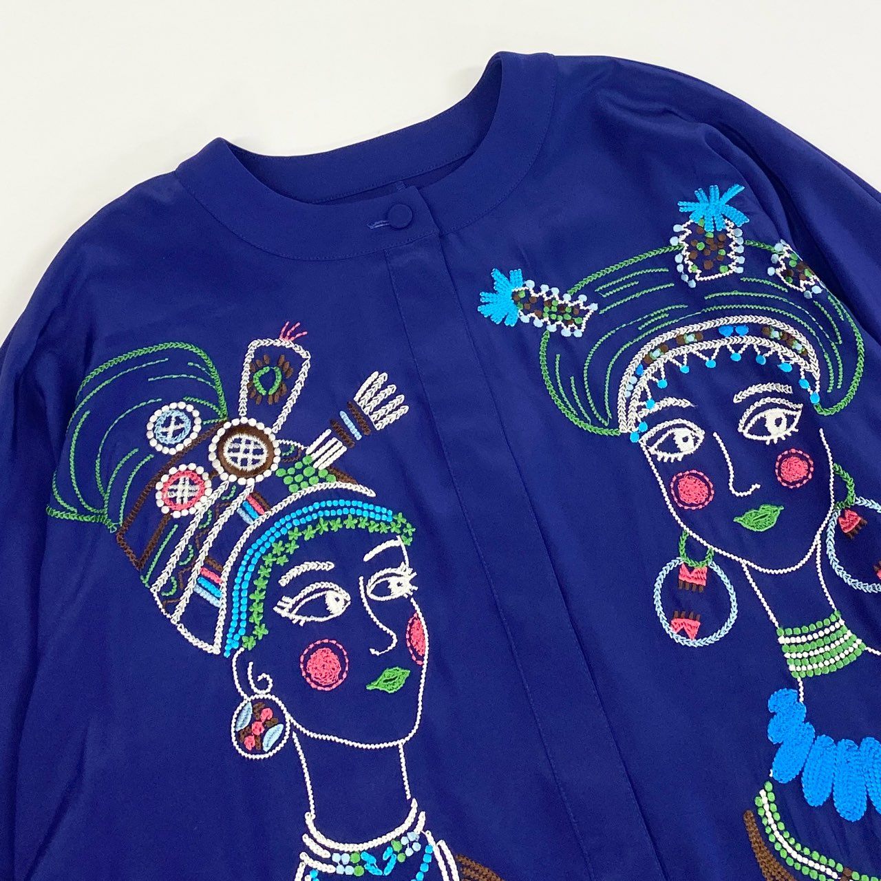 2k19《美品》 TOKUKO 1er VOL トクコプルミエヴォル 長袖シャツ ブラウス 裾シアー切替 Aライン 身幅ゆったり 9 ブルー レディースu02t