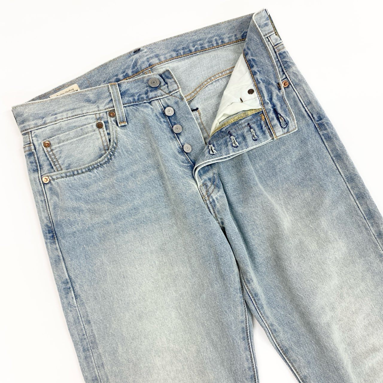 26i30 《美品》LEVI'S PREMIUM リーバイス プレミアム セルビッジデニム ジーンズ パンツ 赤耳 ボタンフライ  501 005013398 W31 L32 ライトインディゴ メンズo07t