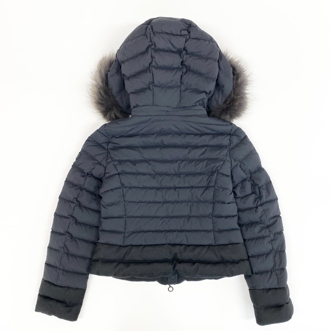 37i30 《美品》TATRAS タトラス VARENA ヴァレナ ダウンジャケット ショート丈 ダウンコート LTKE20A4164-D 1サイズ ブラック レディースo07t