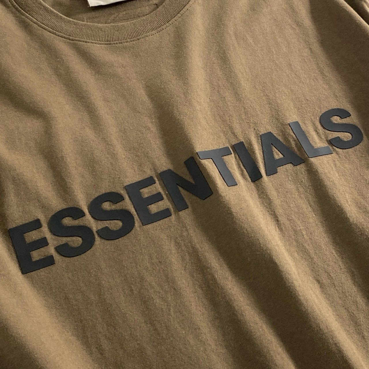 8d13 FOG ESSENTIALS エフオージーエッセンシャルズ ロゴ クルーネックTシャツ 半袖 ショートスリーブカットソー  Sサイズ ブラウン コットン