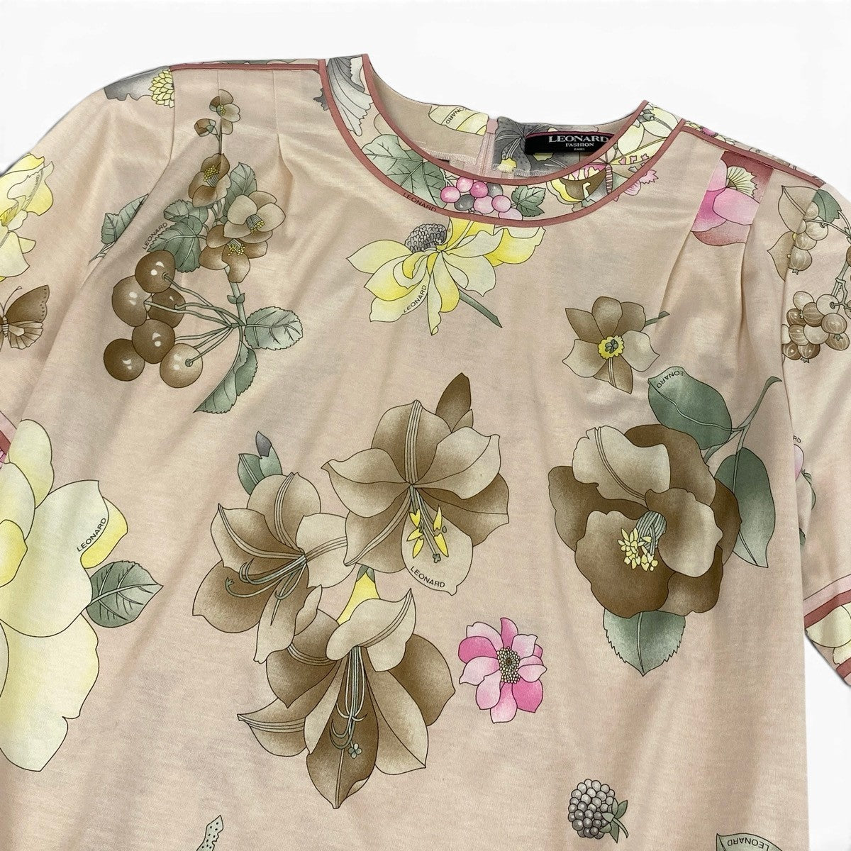 11f5 LEONARD FASHION レオナール 半袖Tシャツ カットソー 美しい花柄プリント 大きいサイズ LL ピンク系 コットン100％ レディース 女性服u02t