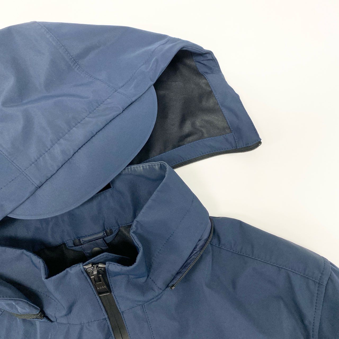 71i26 HUGO BOSS ヒューゴボス マウンテンパーカ― 52 ネイビー トレッキング アウトドア 防水 フード取外し可t18r