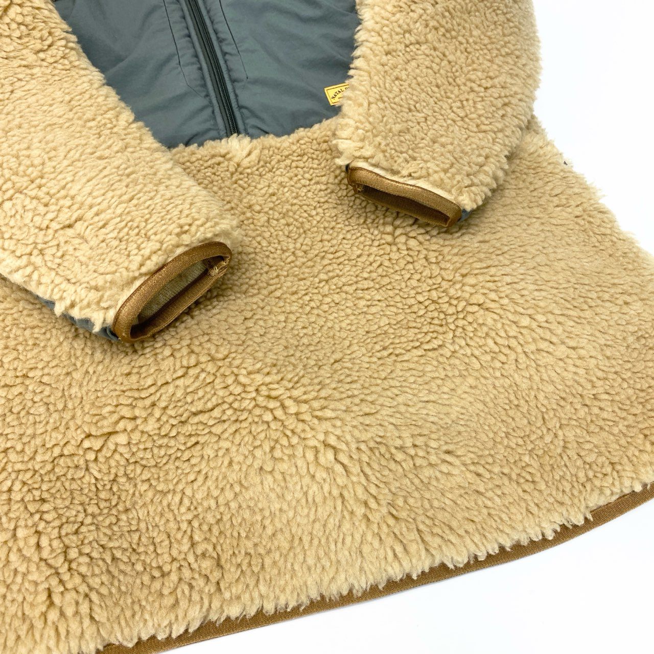 33c10 NATAL DESIGN ネイタルデザイン ホワイトバッファローボアジャケット フリースジャケット アウター XSサイズ ベージュ カーキ メンズ 男性用o07t