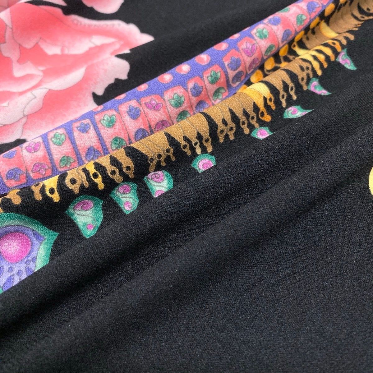 49f27 LEONARD レオナール ロングスリーブカットソー チュニックカットソー カンカン素材 Vネック 花柄プリント 0189521 Lサイズ マルチカラー レディース 女性用u02t