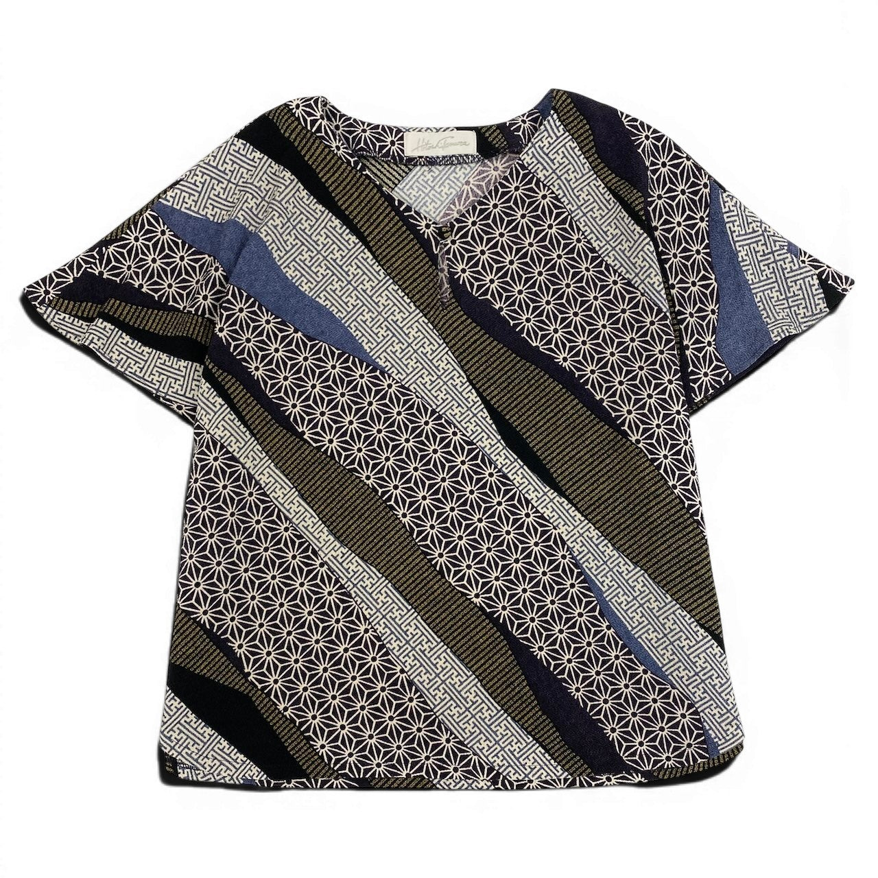 47d16 【美品】 Hitoshi Tamura ヒトシタムラ ちりめん フレンチスリーブ 半袖カットソー 総柄プリント 和柄  マルチカラー ポリエステル100％ レディース 女性用u02t