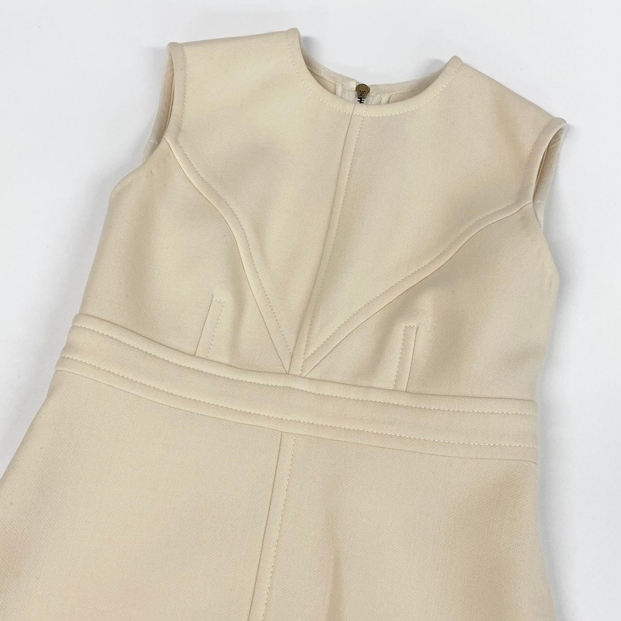 Ec31 《美品》 LOUIS VUITTON ルイヴィトン Vステッチ ノースリーブ ワンピース V Stitch Sleeveless Dress サイズ36 アイボリーt18r