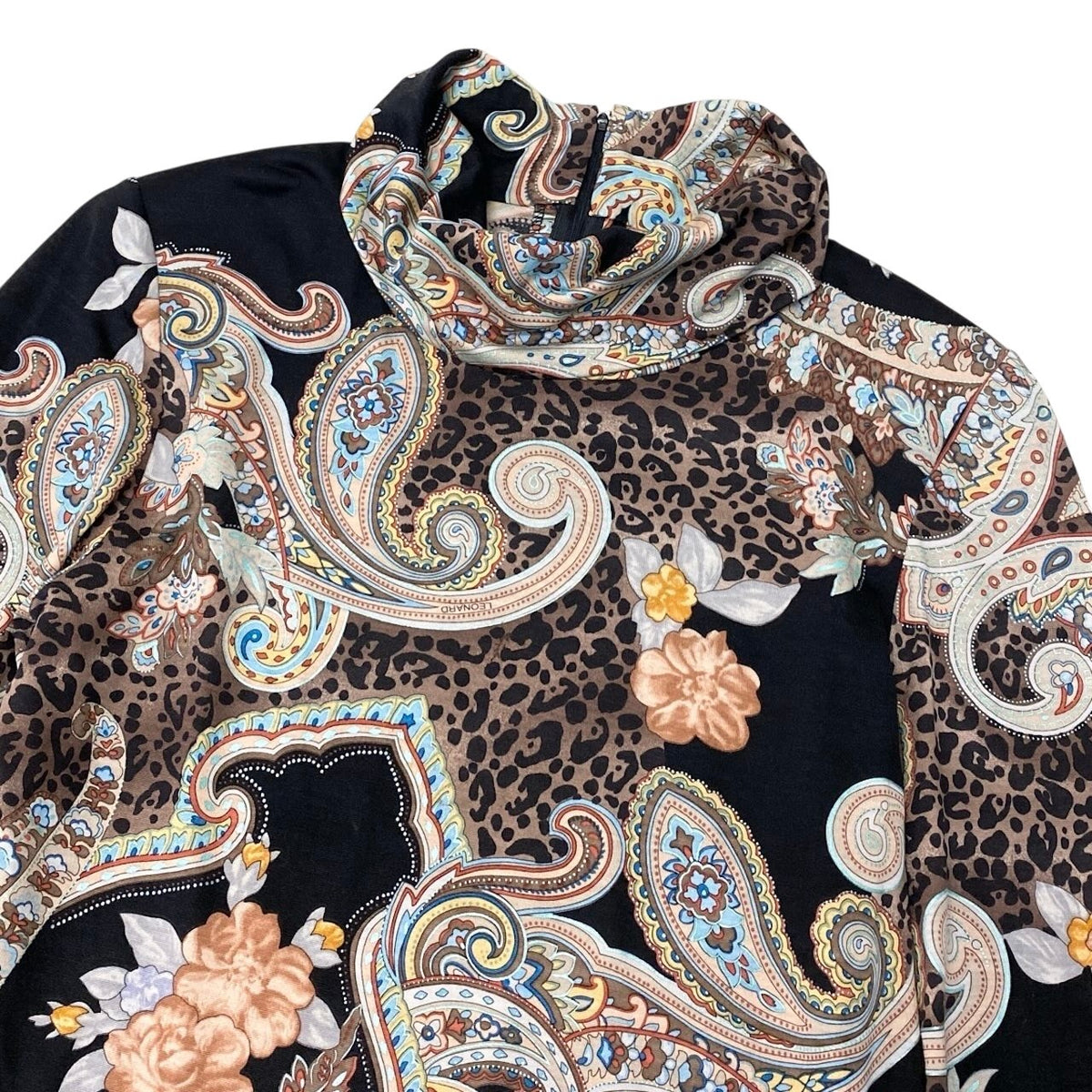 10i28 LEONARD レオナール ロングスリーブハイネックカットソー 花柄 レオパードプリント Lサイズ マルチカラー レディース 女性用u02t
