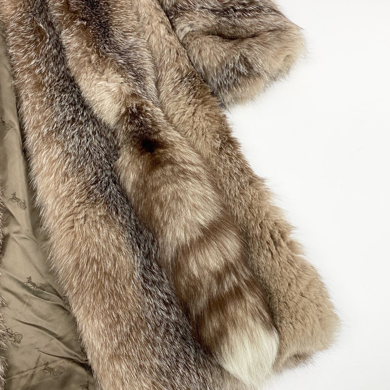 5k4 《希少》 シルバーフォックス 肉厚 超ロングコート 112cm サイズ11 最高級本毛皮 襟巻付き FOX FUR リアルファーt18r