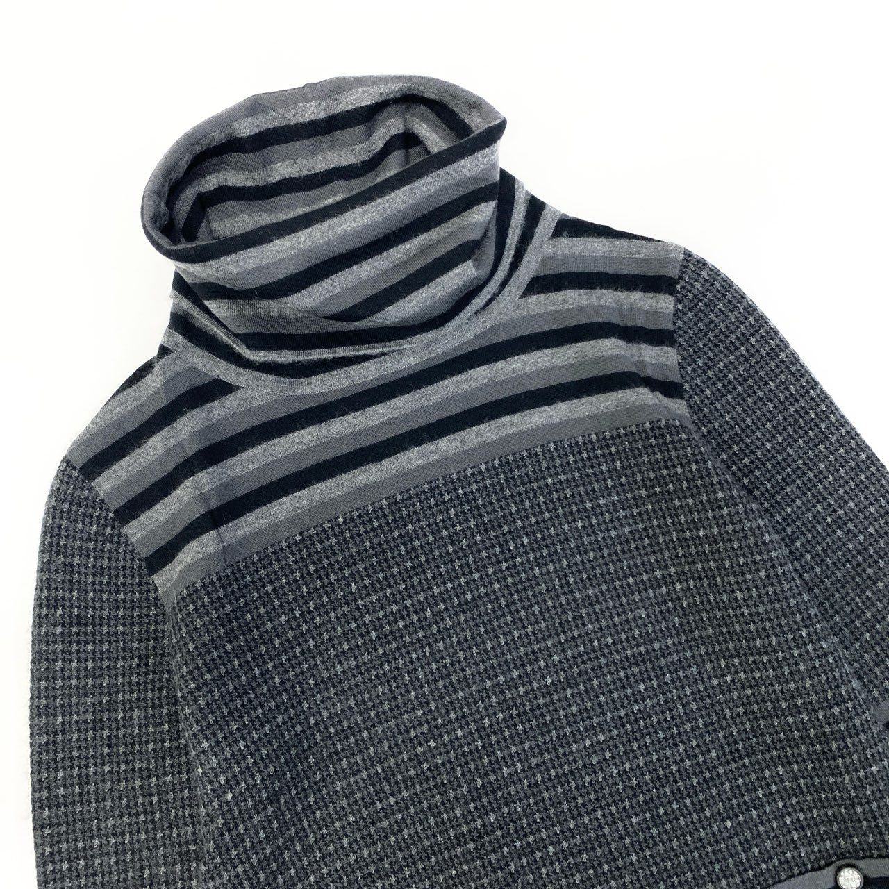 38a15 CHANEL シャネル ココマークボタン ボーター カシミヤセーター タートルネック L相当 グレー カシミヤ100 レディース ニット トップスta1