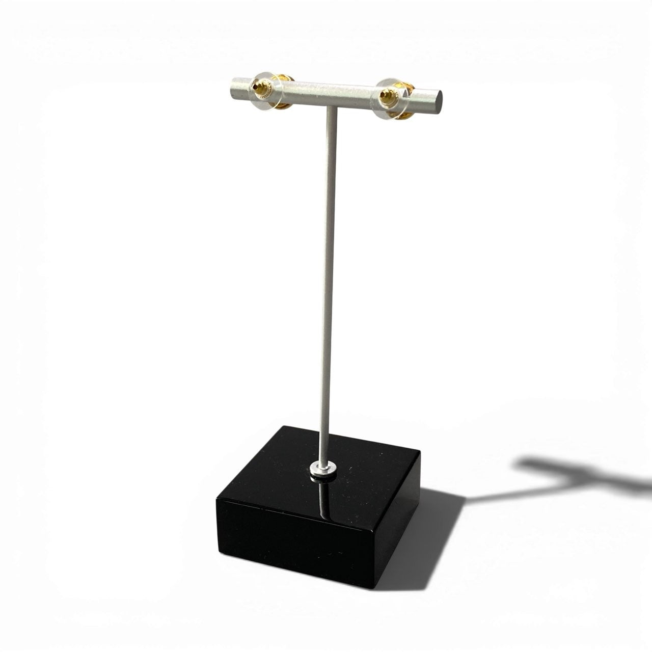 b2 Vintage CHANEL 1997 Coco mark ココマーク Small pierced earrings ピアス レディース 女性用ta1