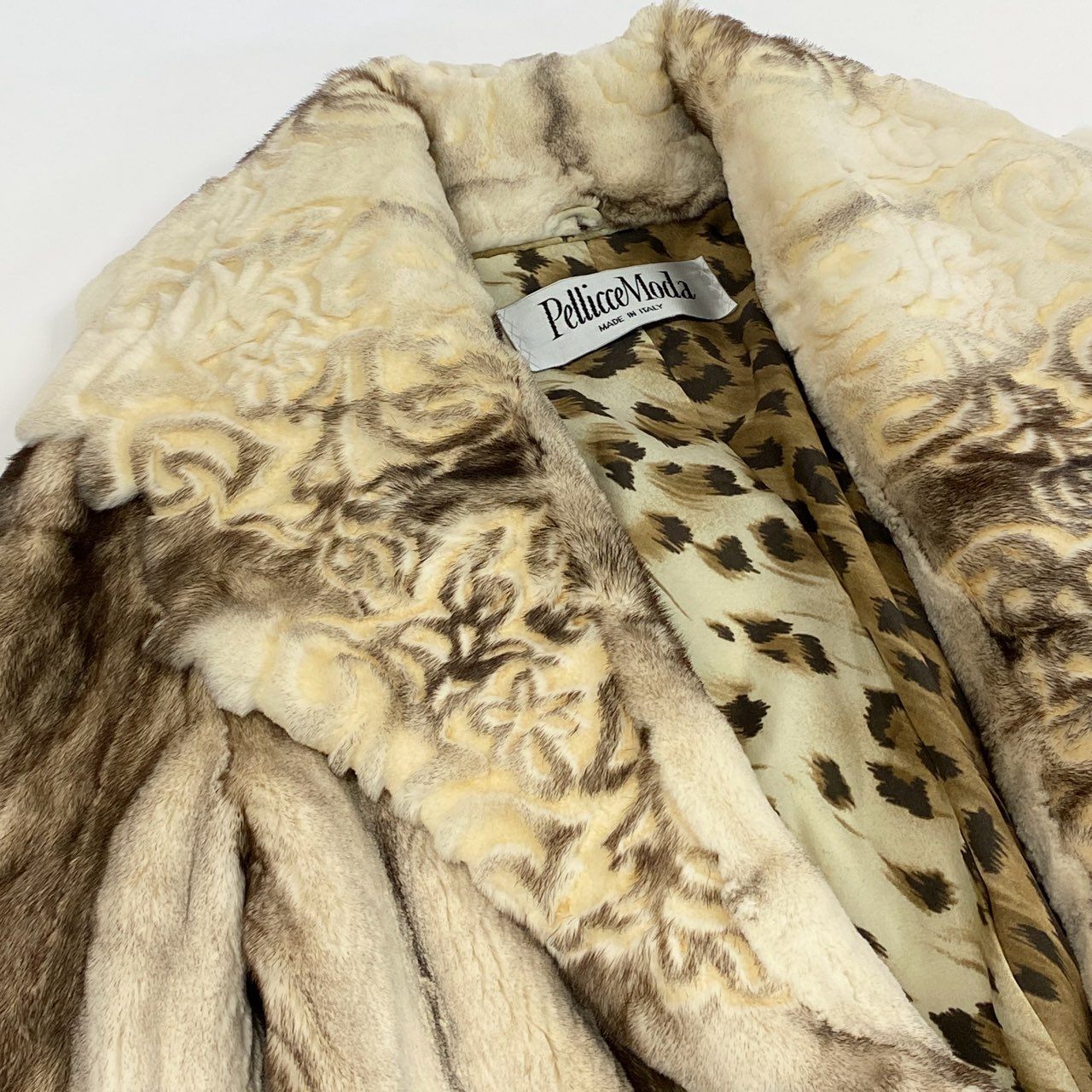 48k2《超希少》 Pellicce Moda ペリーチェモーダ クロスミンク カービングデザイン 超ロングコート 135cm 最高級本毛皮 CROSS MINK FURt18r