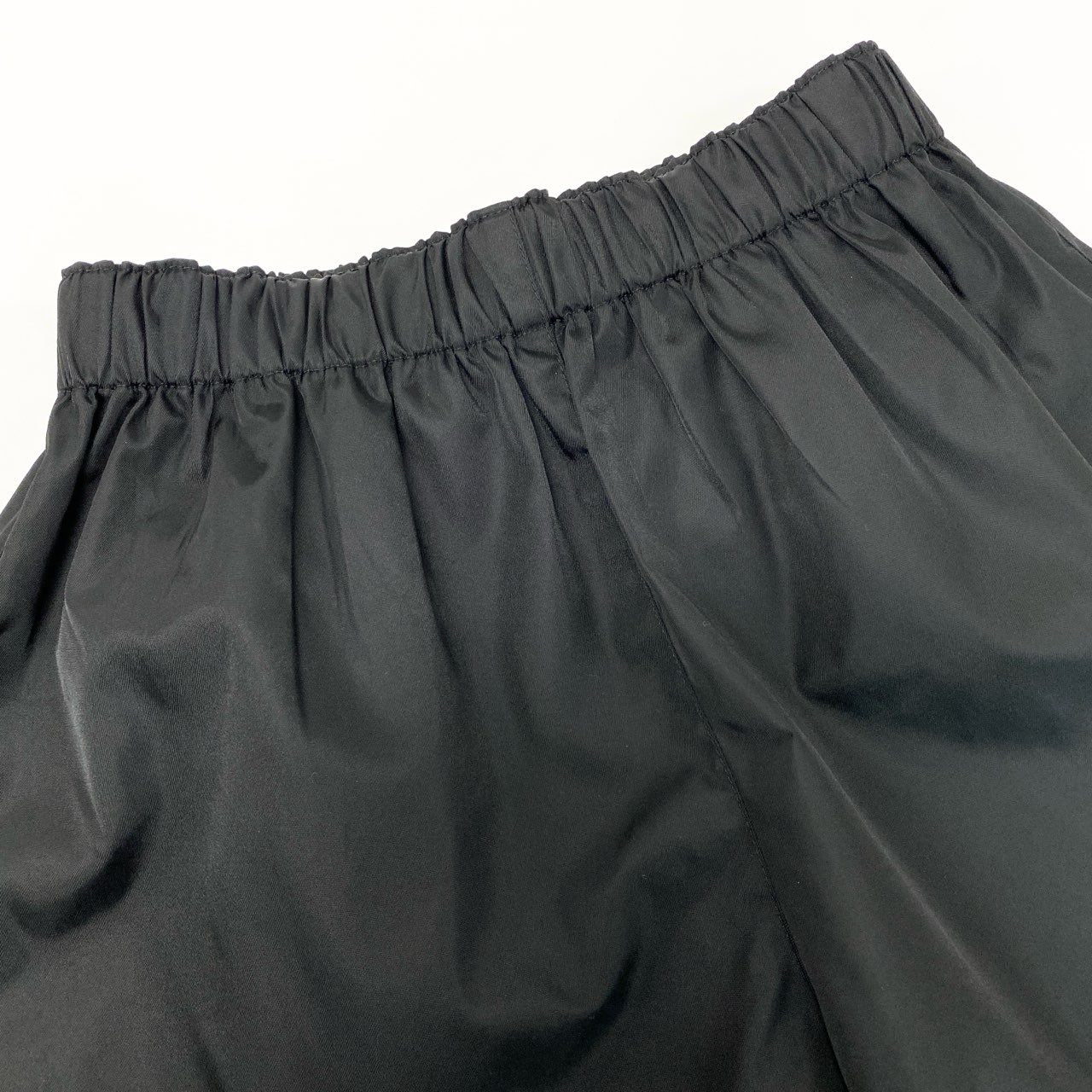 73j28 PRADA プラダ Re-Nylon クロップド セットアップ 292101 / 22C757 38 ブラック ブルゾンジャケット ショートパンツt18r