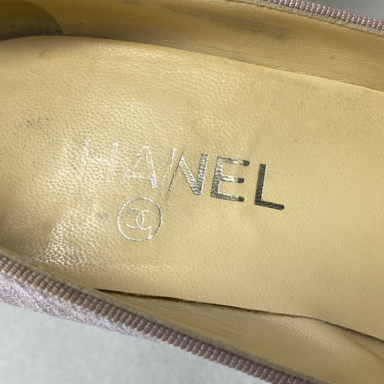 3i30 CHANEL シャネル ココマーク パンプス ヒール リボン バイカラー イタリア製 37 1/2サイズ パープル アイボリー レディースt18r