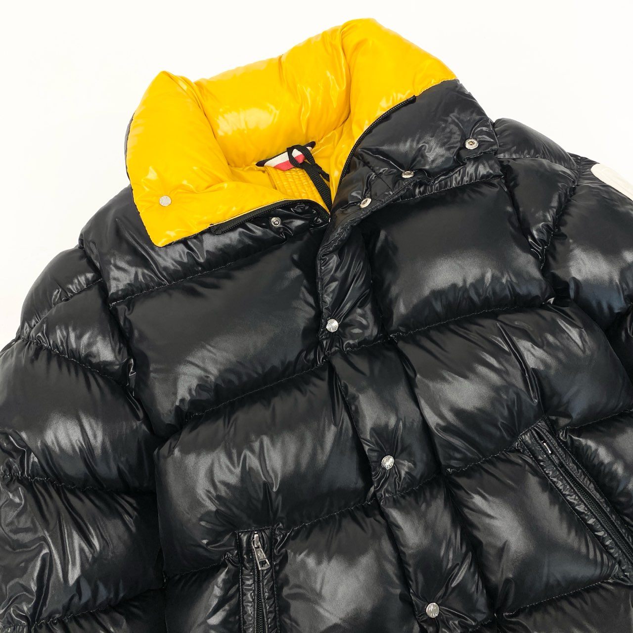 73j28 MONCLER モンクレール ジーニアス DERVAUX ダウンジャケット E20914137505 Size 1 ブラック イエロー アウター DOWN JACKET メンズt18r