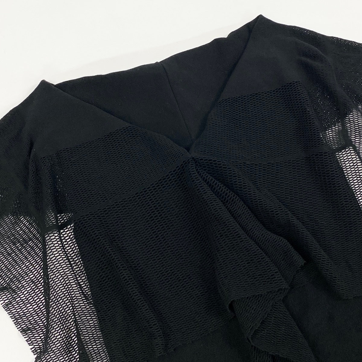 Ae14 【美品】 ISSEY MIYAKE FETE イッセイミヤケフェット ノースリーブ メッシュカットソー トップス ストレッチ IF82KK006 サイズ2 ブラック レディース 女性服k02i