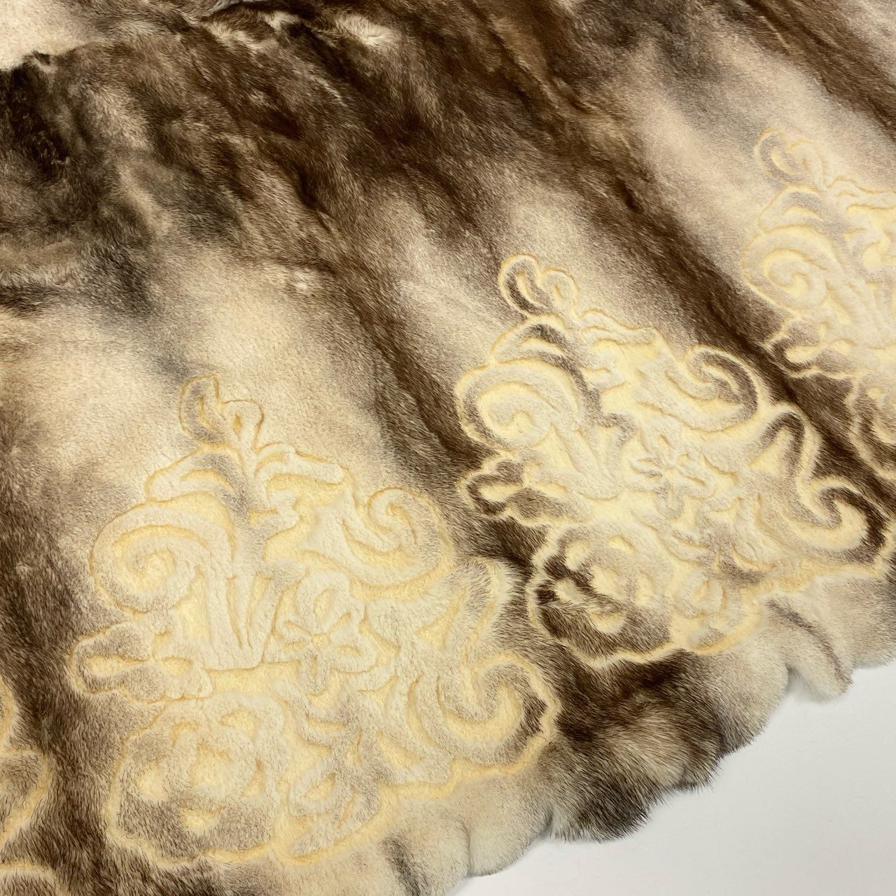 48k2《超希少》 Pellicce Moda ペリーチェモーダ クロスミンク カービングデザイン 超ロングコート 135cm 最高級本毛皮 CROSS MINK FURt18r