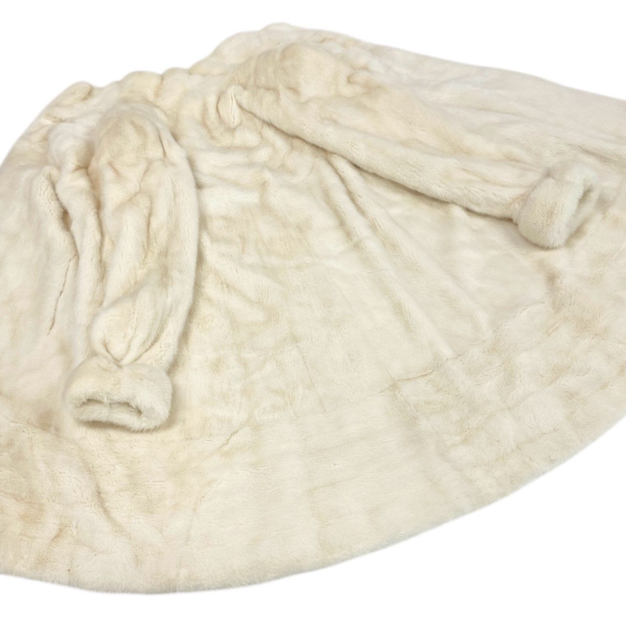 84k5 《希少》 パールミンク 超ロングコート 106cm ホワイト 最高級本毛皮 裾横段デザイン MINK FUR リアルファーt18r