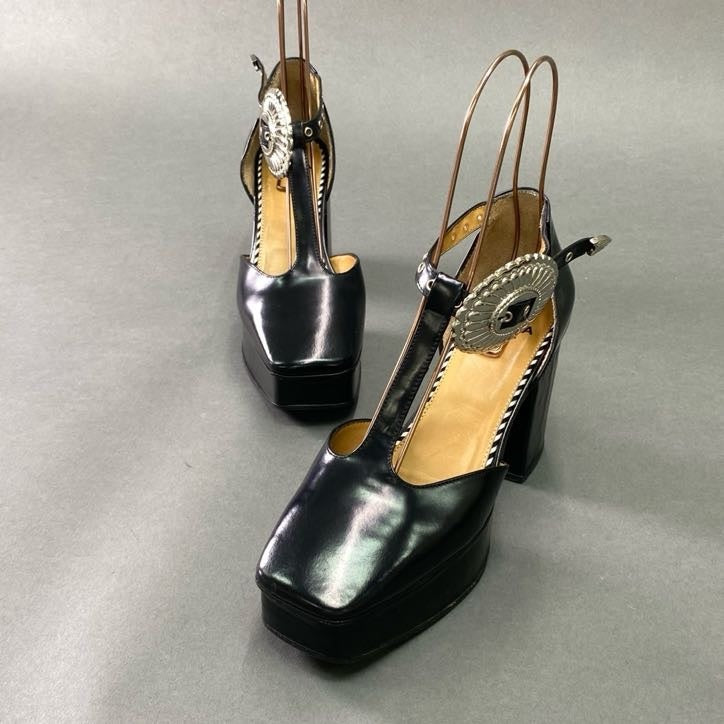 4f4 《極美品》 TOGA PULLA トーガ プルラ プラットフォーム メタルコンチョ パンプス 37 ブラック レザー シューズ Metal Pumps