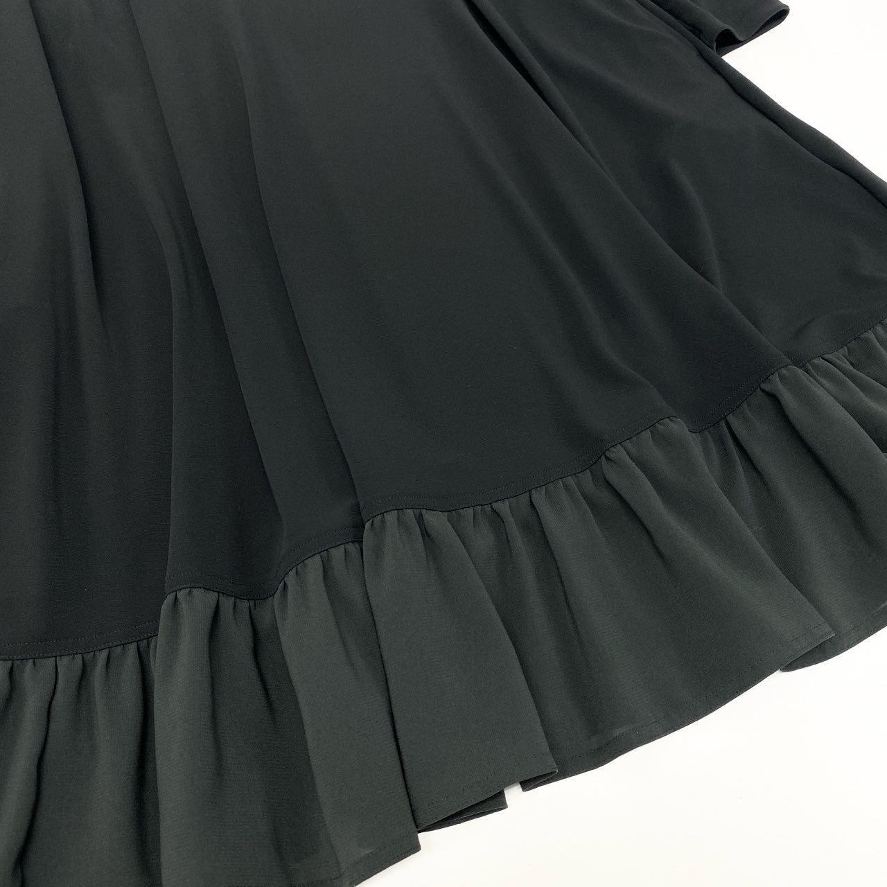 28k29《美品》 TOKUKO 1er VOL トクコプルミエヴォル 長袖 ロングワンピース 裾フリル 鳥 刺繍 ストレッチ○ レディース 女性用 9 ブラックu02t